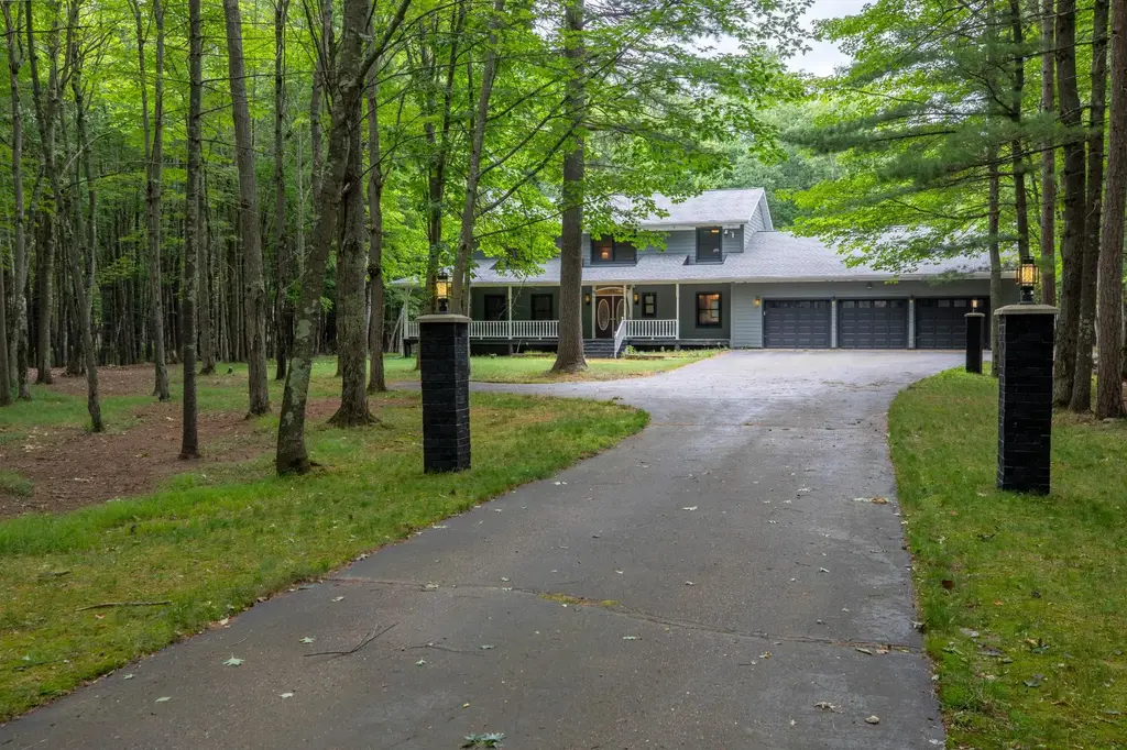 9260 Timberline Dr, Minocqua