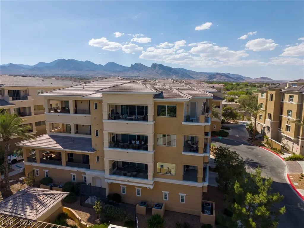 9207 Tesoras Drive 401, Las Vegas