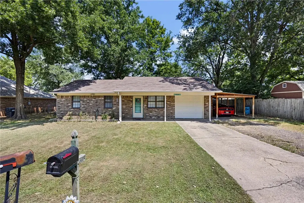 405 E 11th Street, Russellville
