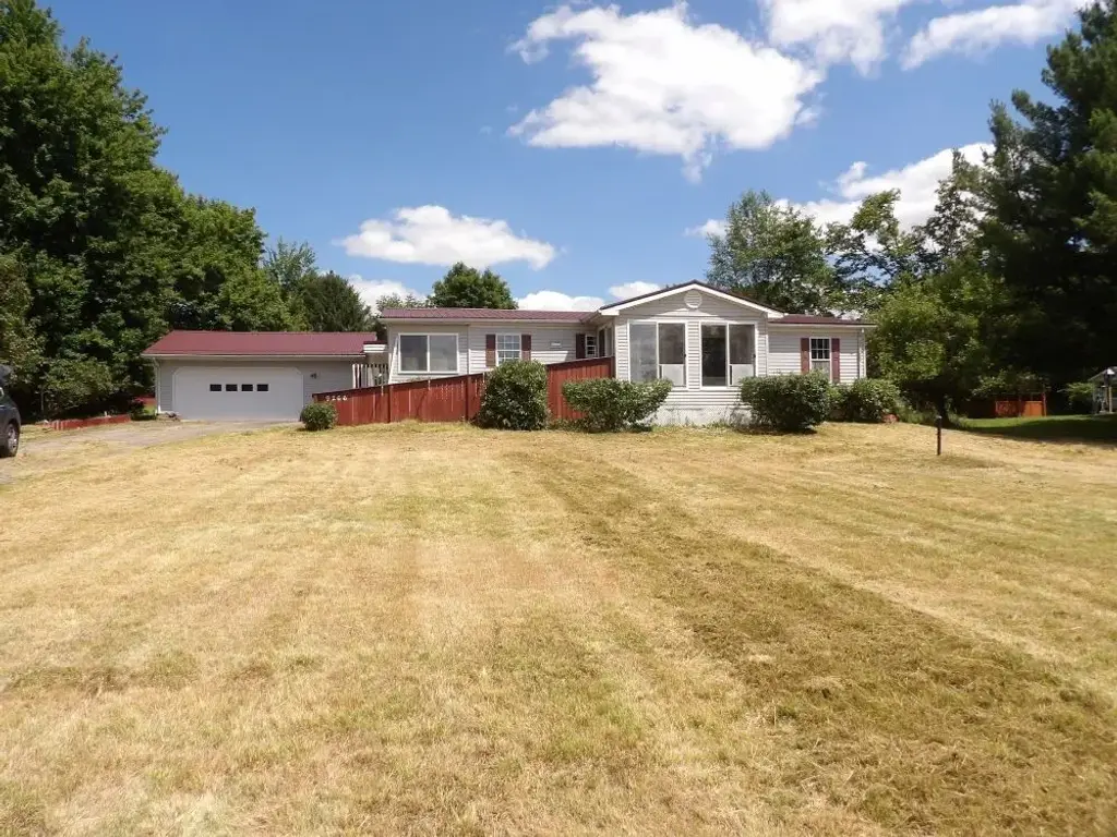 9266 Obrian Drive , Shenango