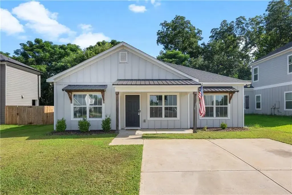 9 Gardner Way, Phenix City