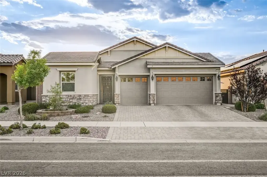 1167 N Water Street, Henderson