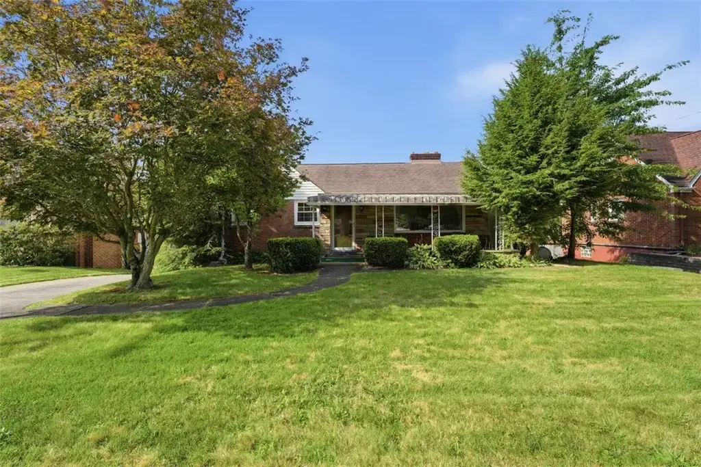 125 White Oak Drive , White Oak