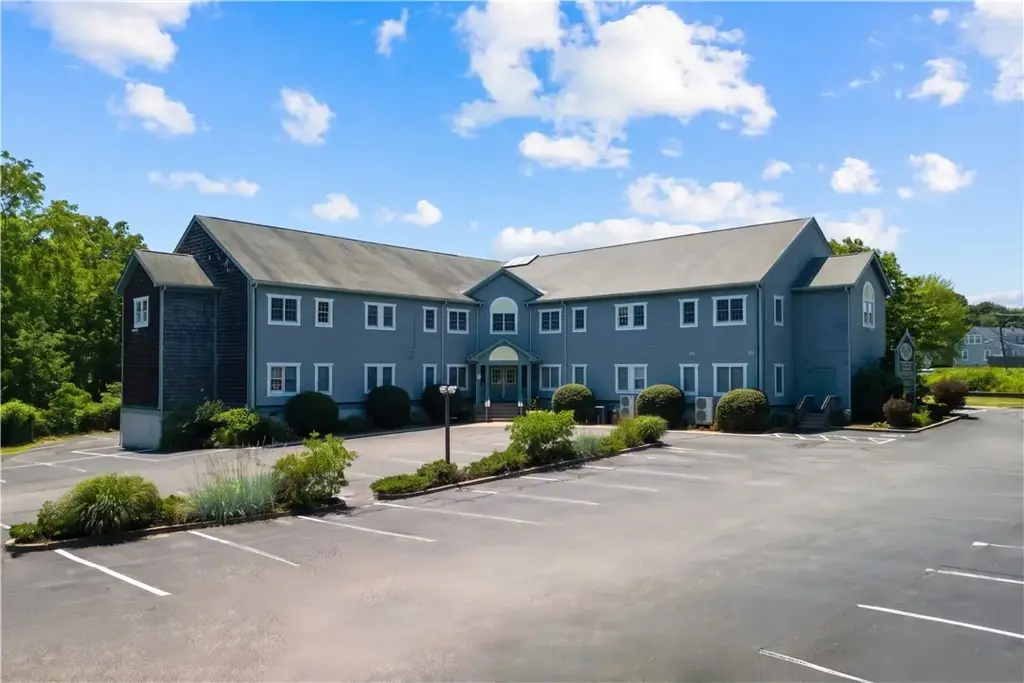 320 Phillips St # 201, North Kingstown