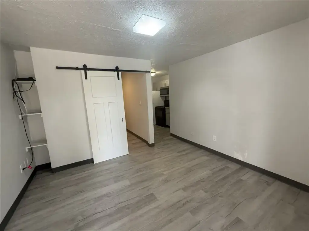 269 E Pickens Road 4, Pea Ridge