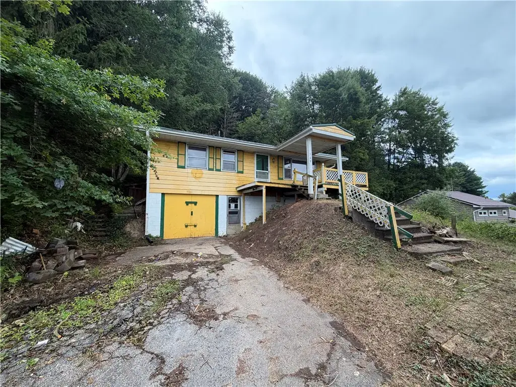 109 Apple Street, Clearfield