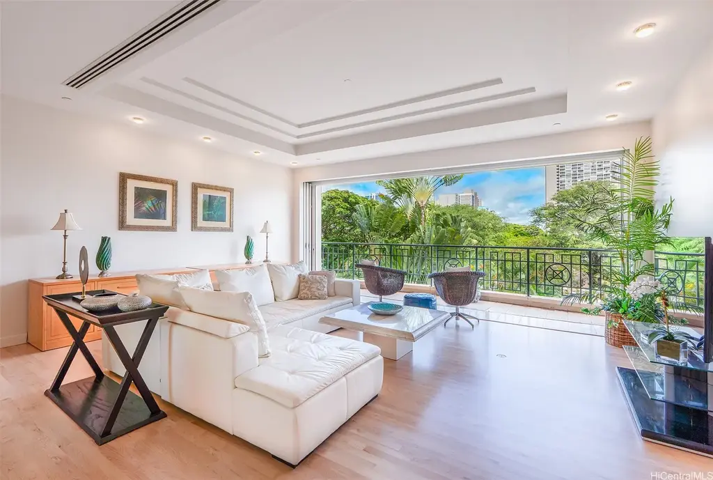 1740 S Beretania Street # 30, Honolulu
