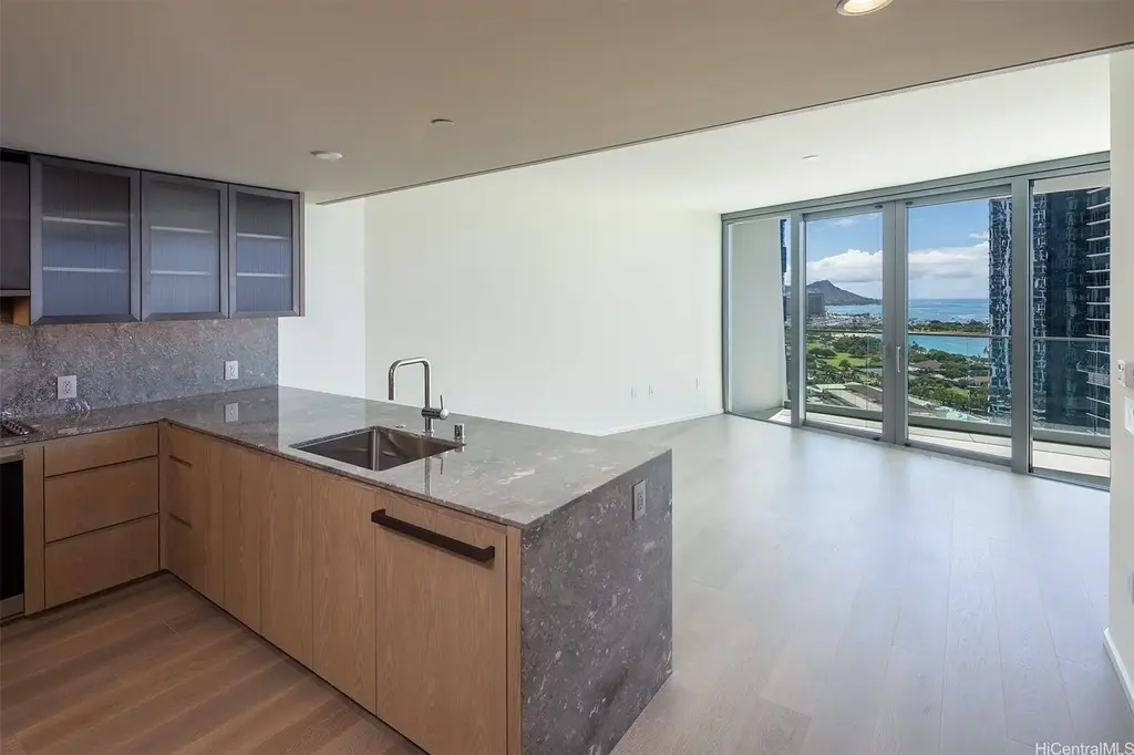 1000 Auahi Street # 2504, Honolulu