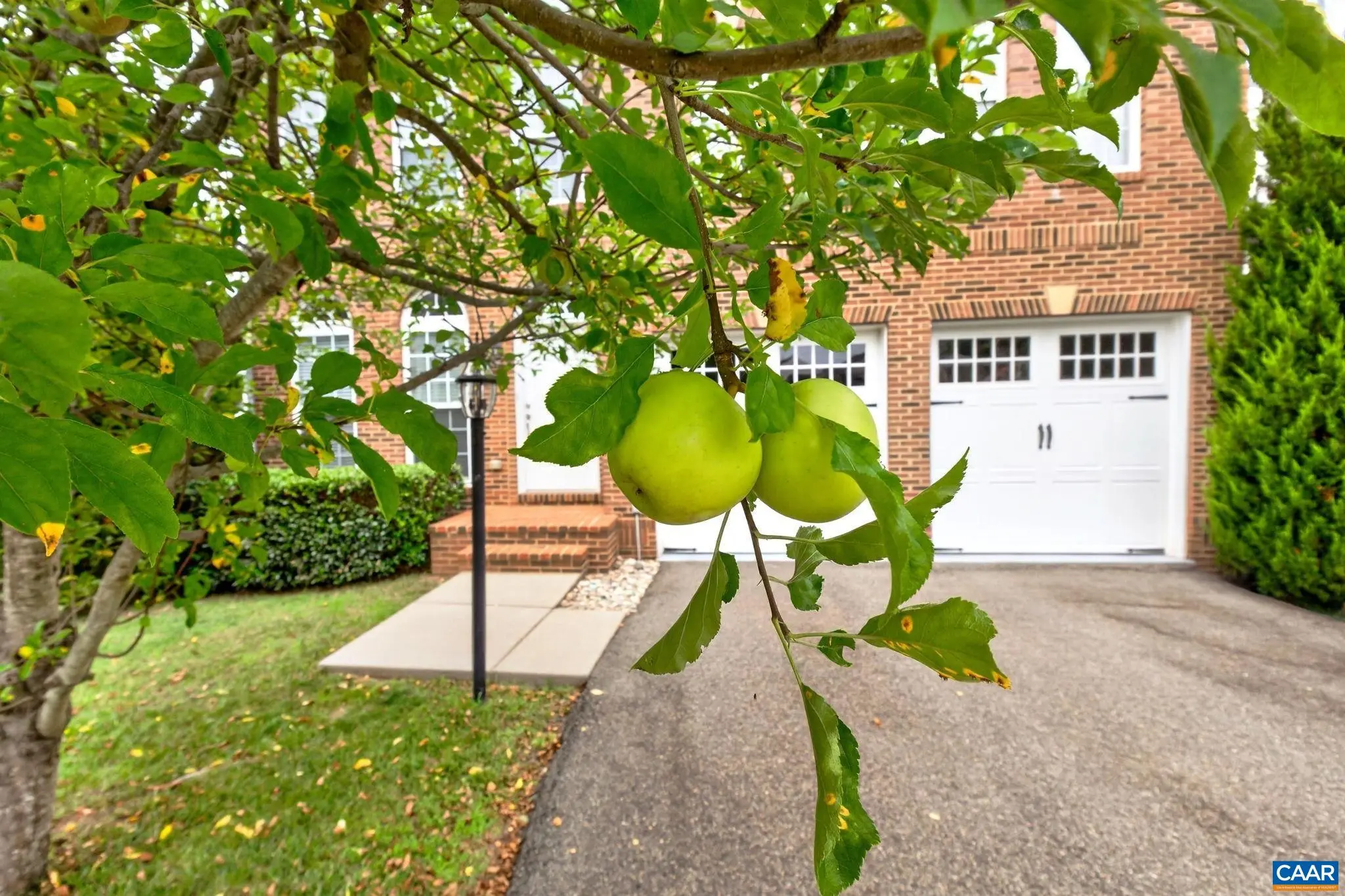 97 Lakeview Ct, Zion Crossroads