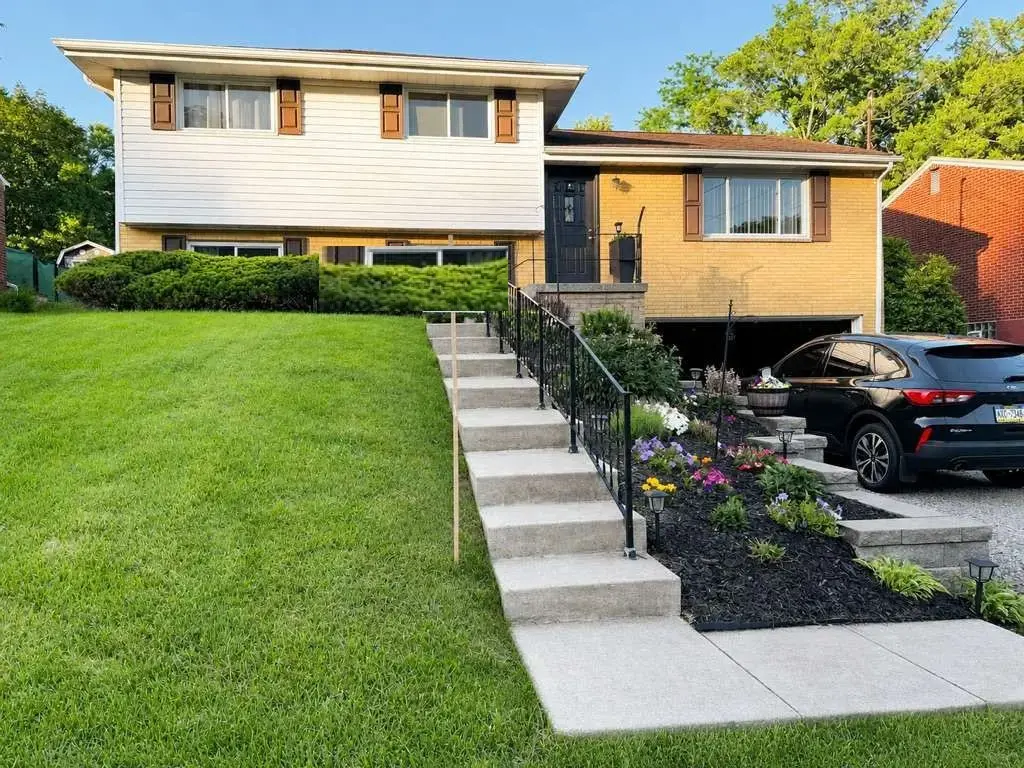 222 Mckenzie Drive , Penn Hills