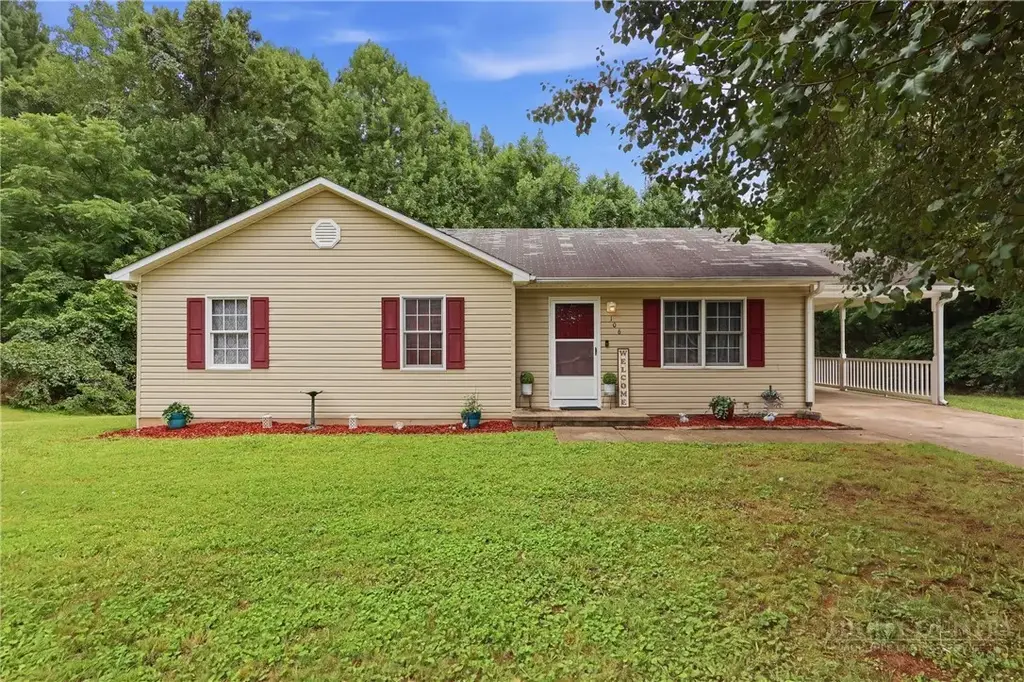 106 N Arlington Avenue, Jonesville