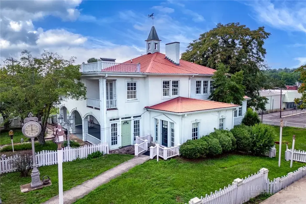 1010 Sw College Avenue, Lenoir