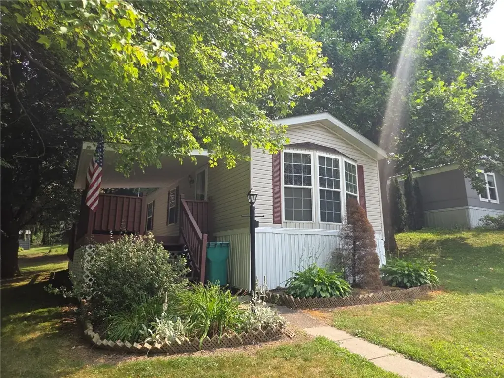 214 Baxter Lane , Center