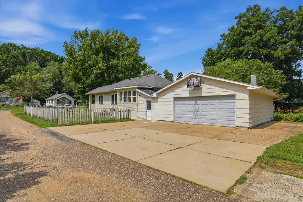 233 Ferry Street, Eau Claire