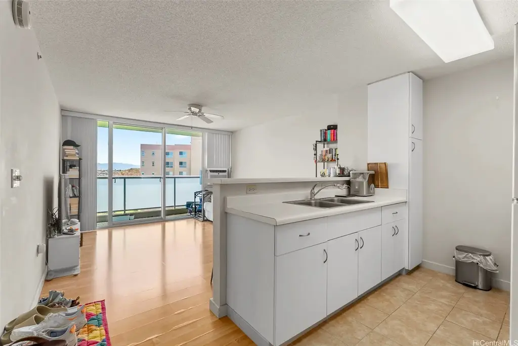 3009 Ala Makahala Place # 1813, Honolulu
