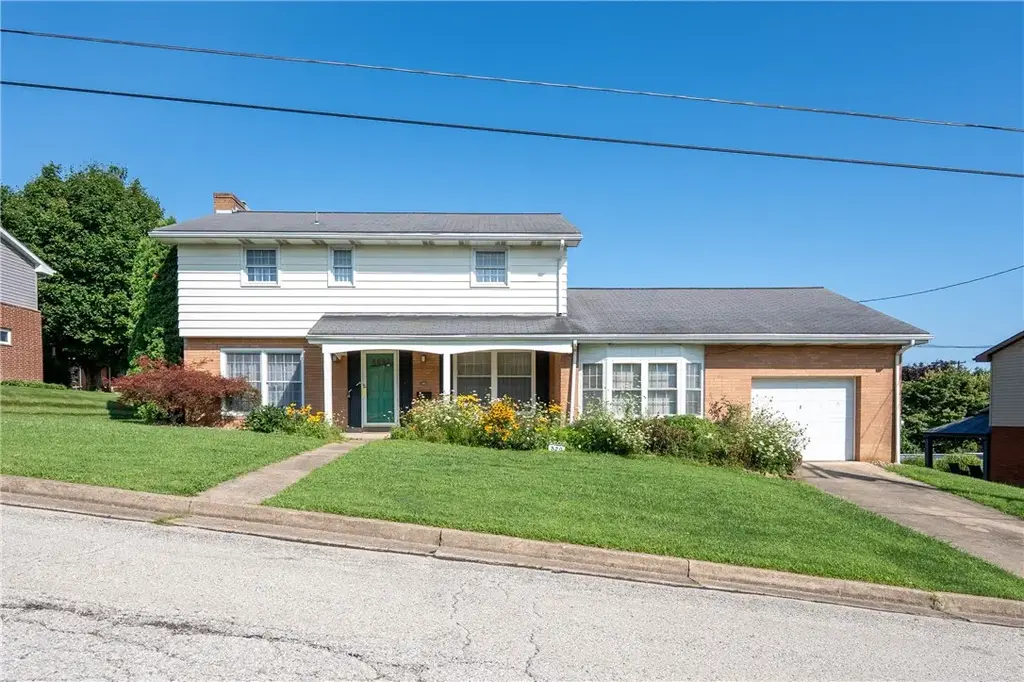 320 1st Avenue , Latrobe