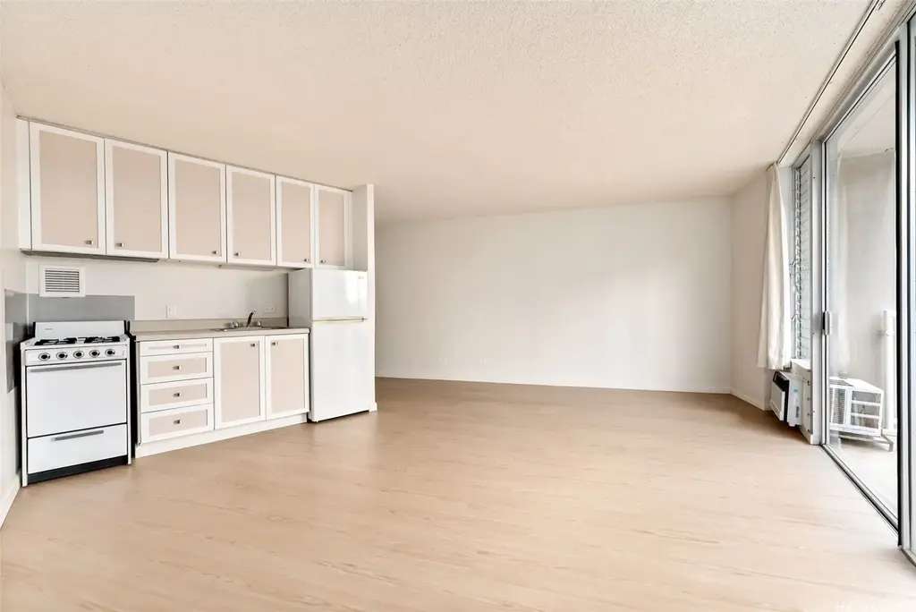 750 Amana Street # 907, Honolulu