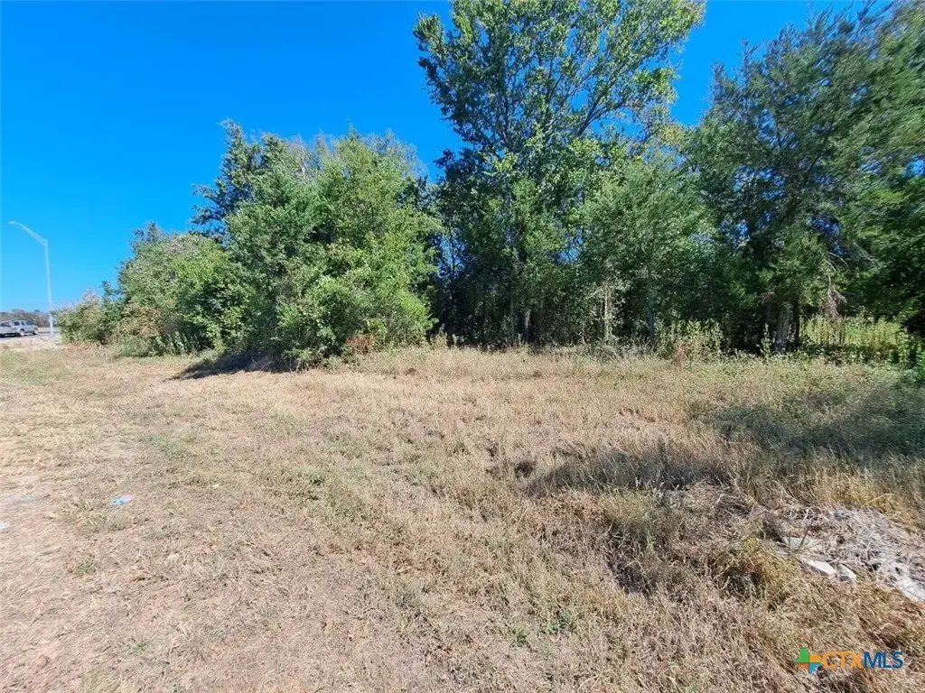6077 Us-77 Highway, Rockdale