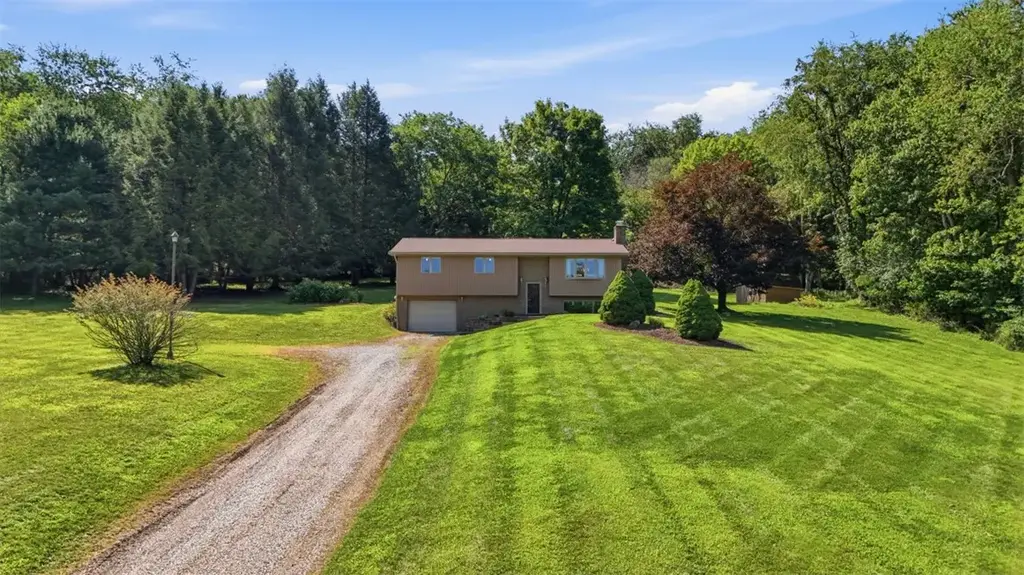 62 Chippewa Road , Bentleyville