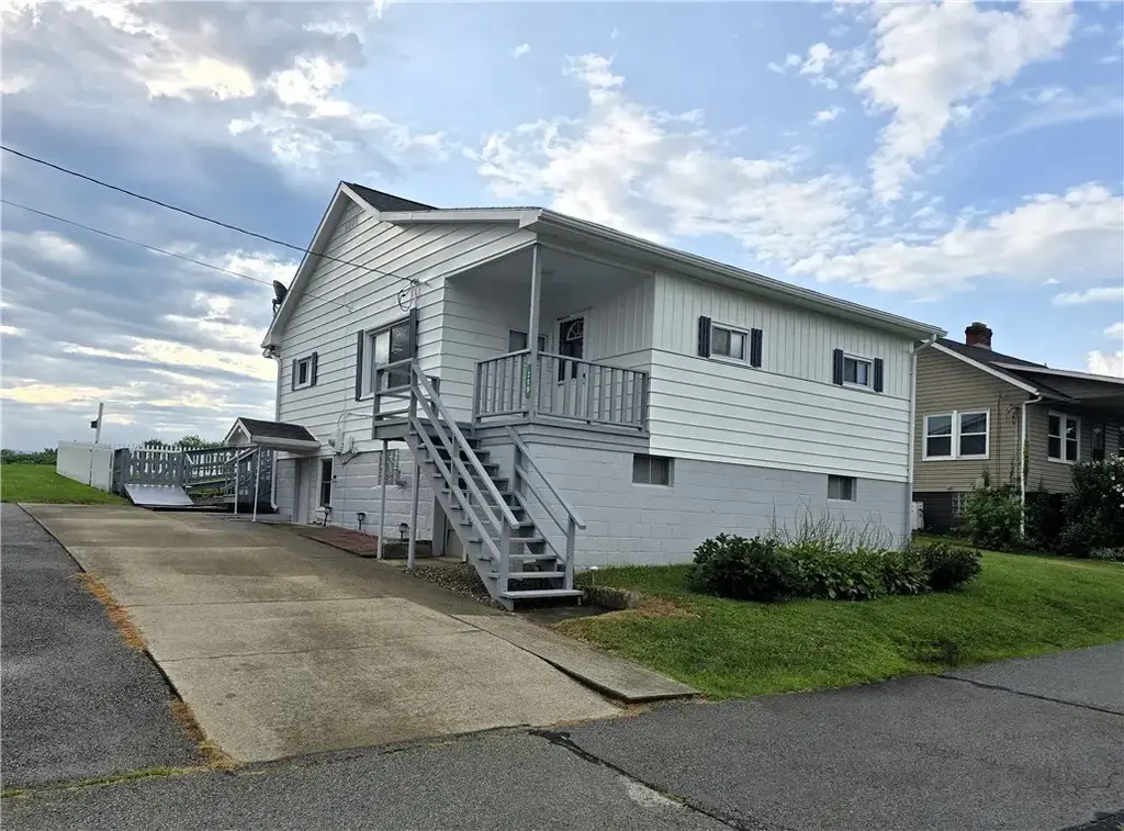 206 Meadowview Drive , Unity 