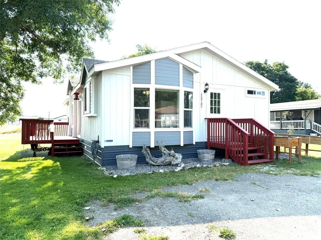 12737 Genoa Lane, Lolo