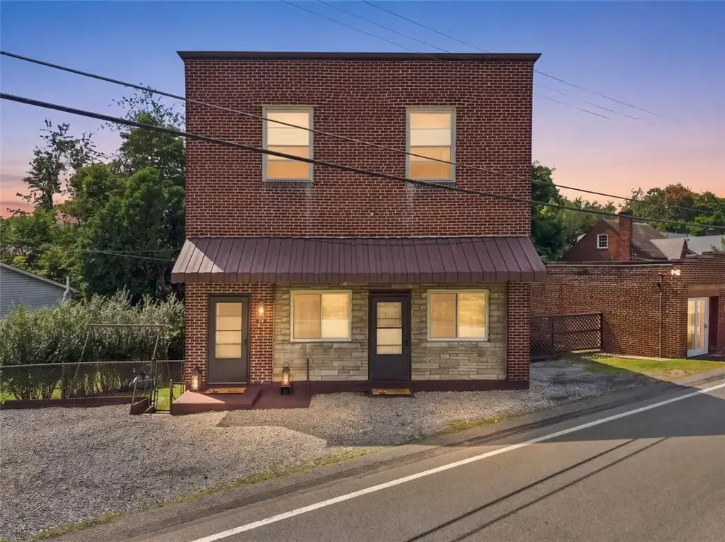 1329 Anderson Road , Shaler