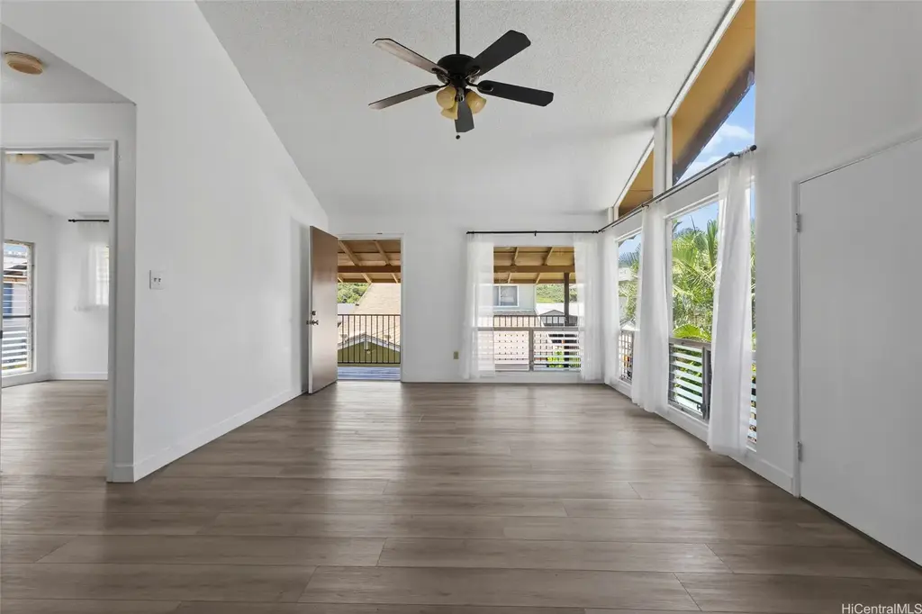 98-364 Kilihe Way # 33a, Aiea