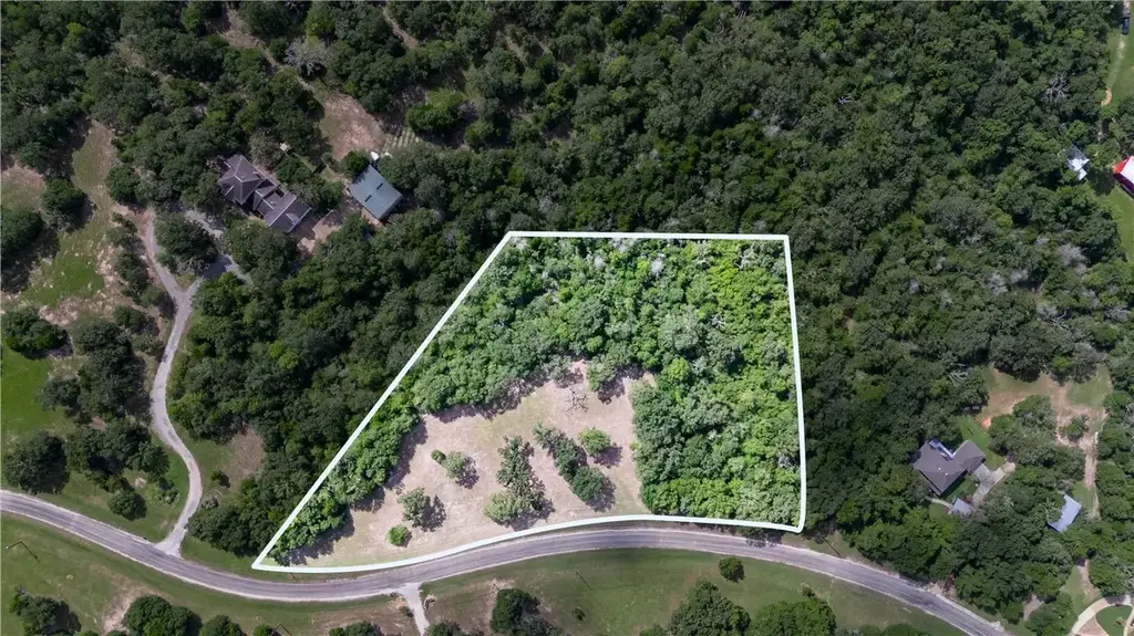 5709 Shellbournes Hill, College Station