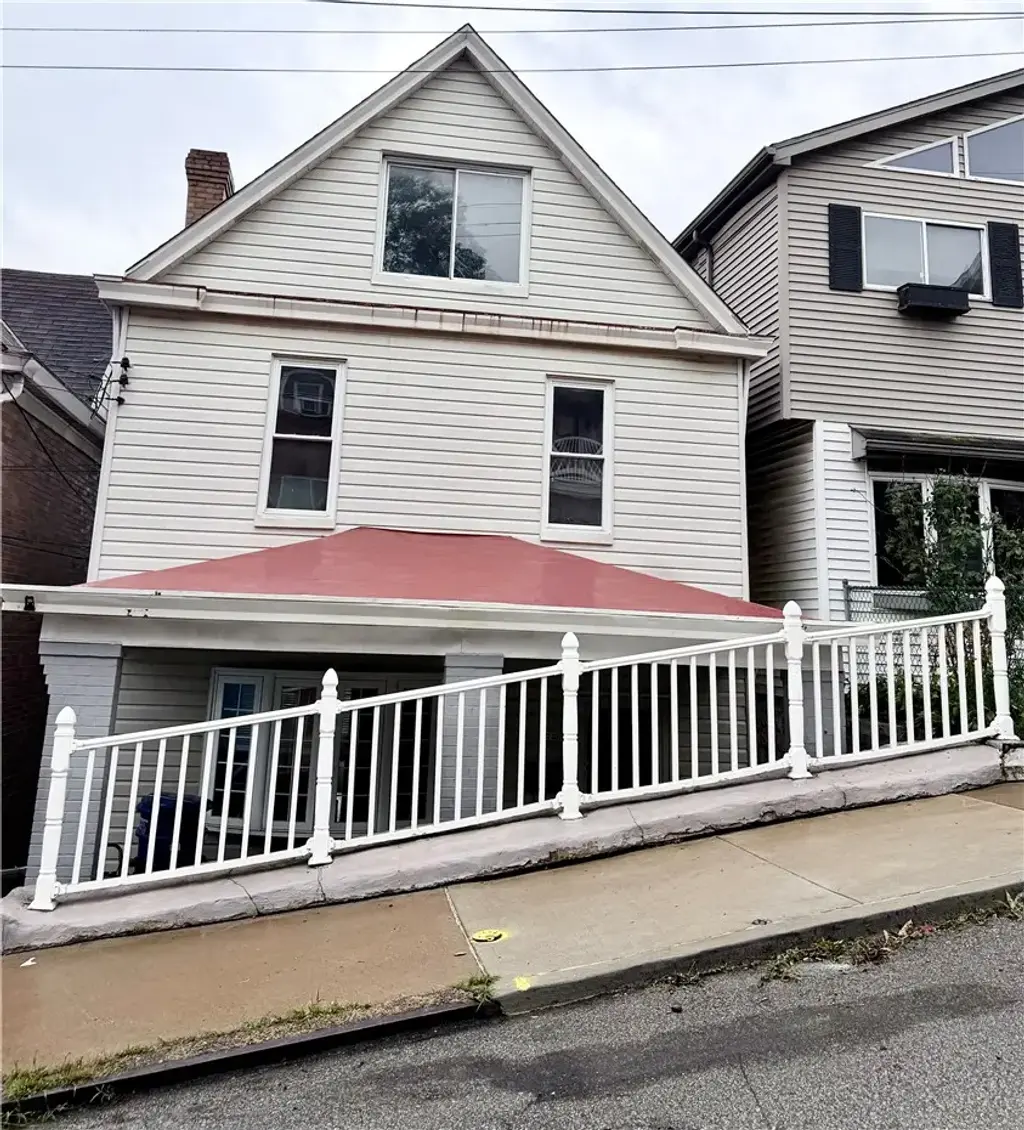 272 Lelia Street, Mt Washington