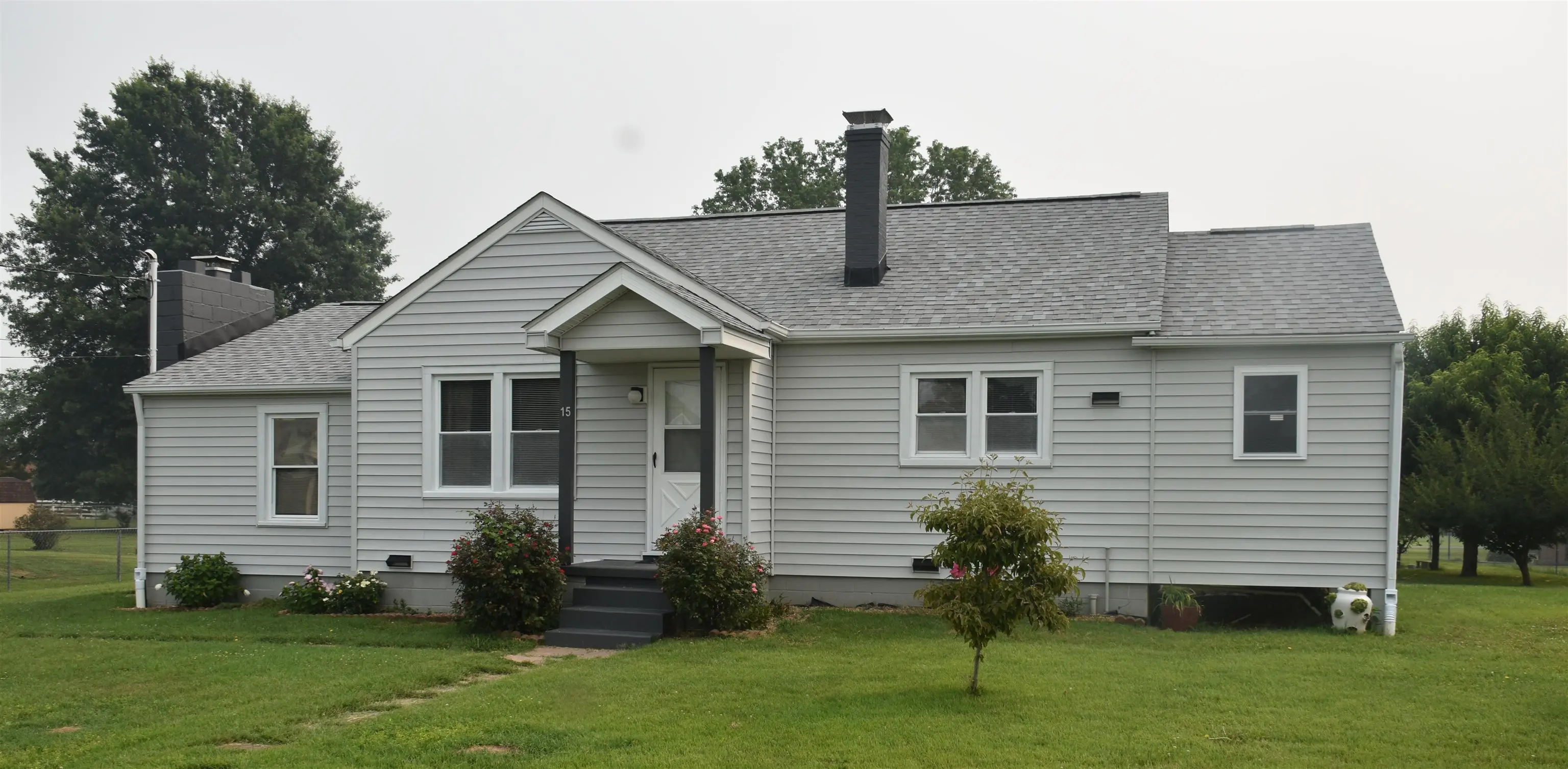 15 Moyer Ave, Luray