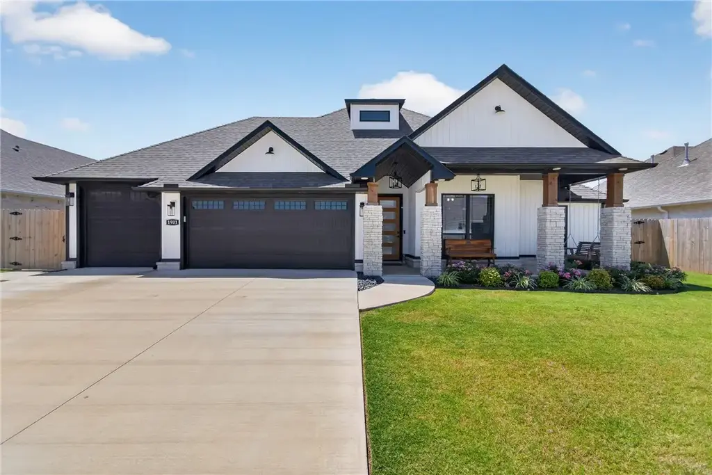 1901 Higgins Street, Pea Ridge