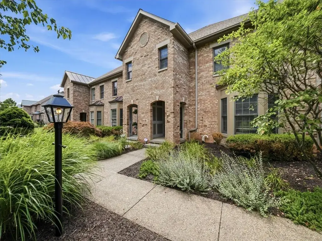 79 Shenot Road , Marshall
