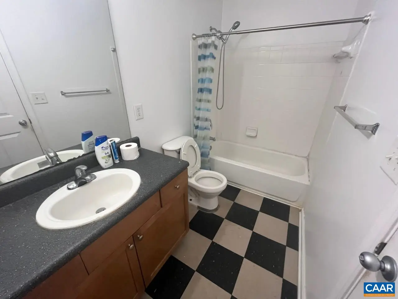 195 Yellowstone Dr 203, Charlottesville