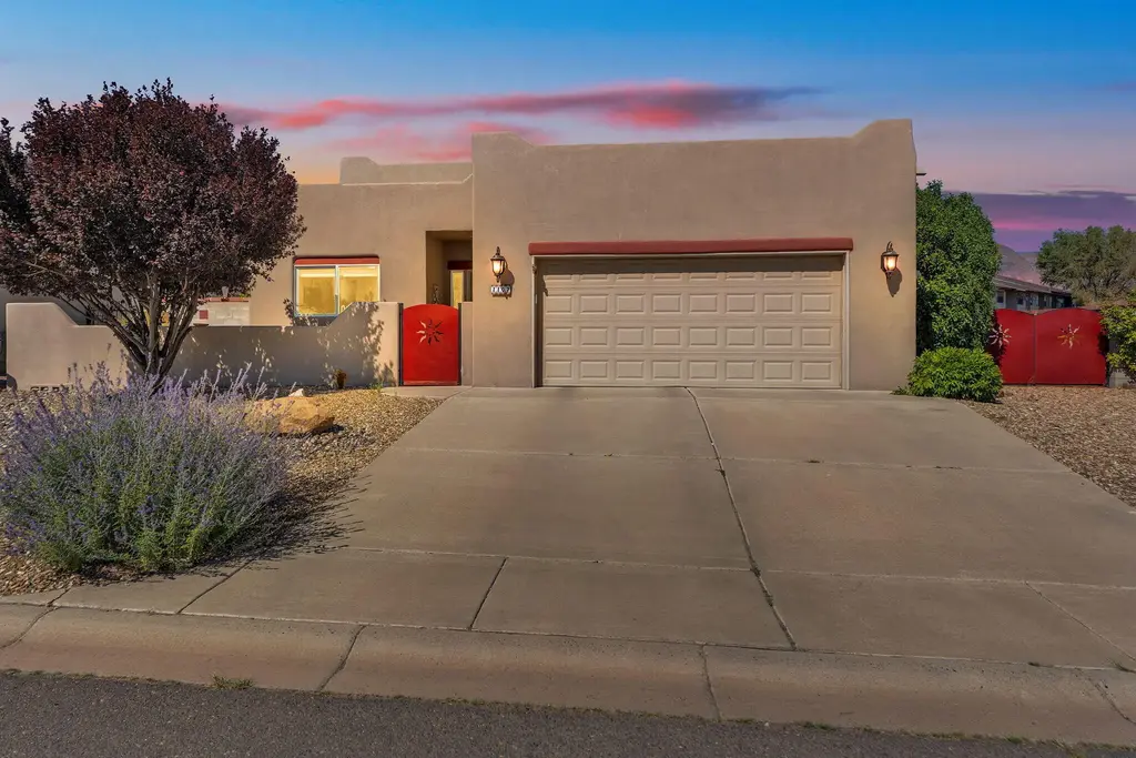 1107 Mineral Way, Socorro