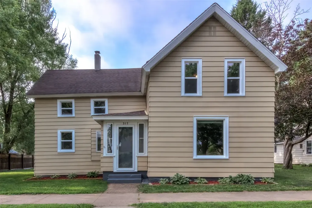 317 Stanley Street, Chippewa Falls