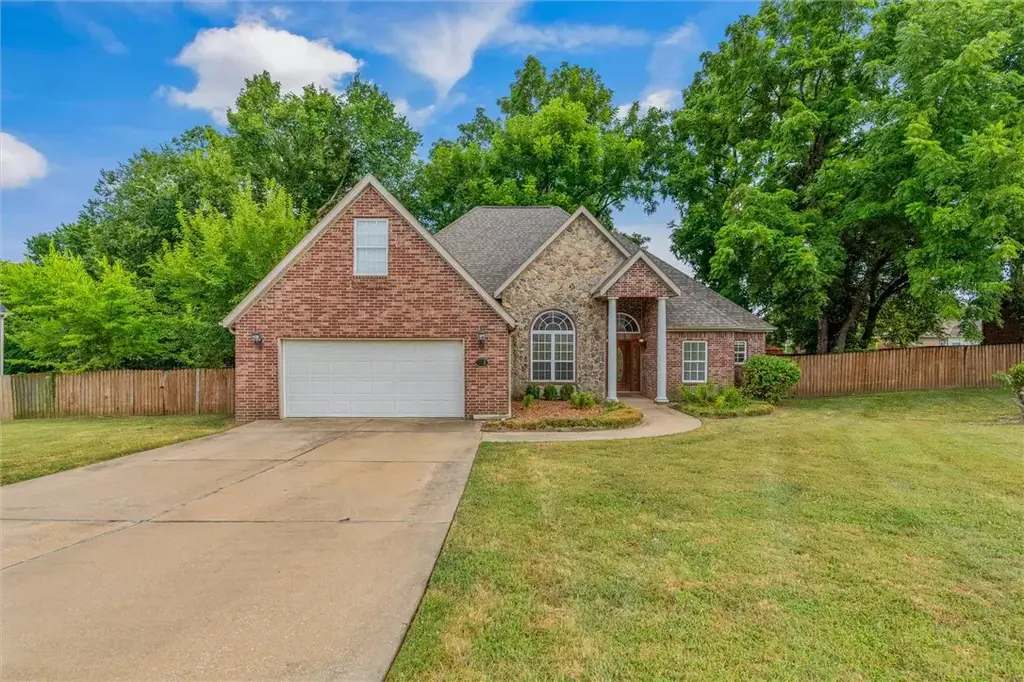 2603 Sw 8th Street, Bentonville