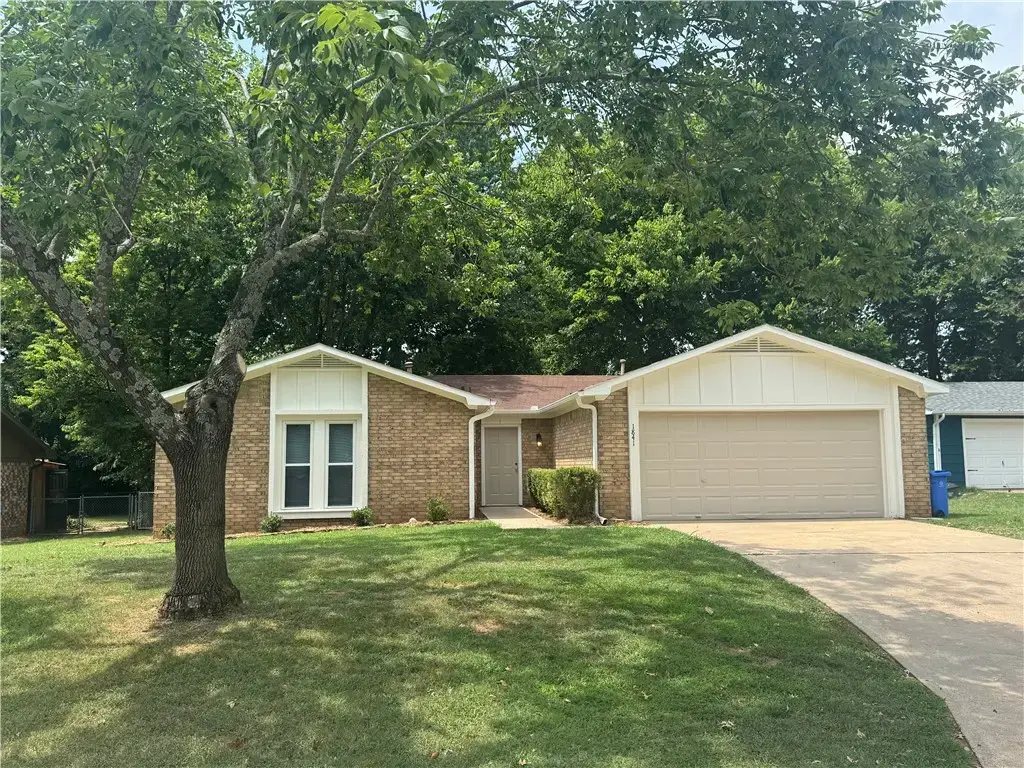 1841 N Seminole Court, Fayetteville