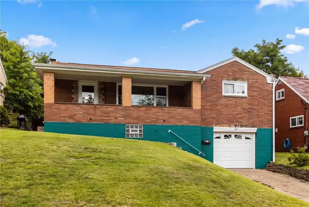 128 8th Avenue , West Mifflin