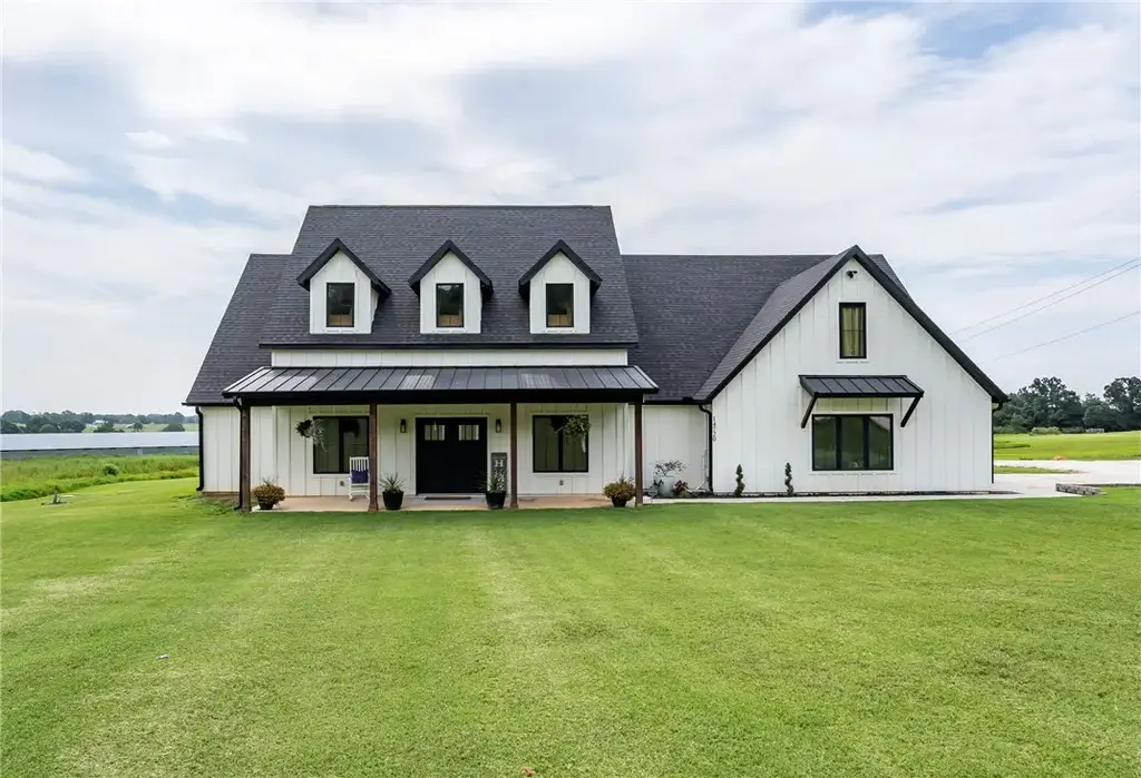 14720 N Wedington Blacktop Road, Lincoln