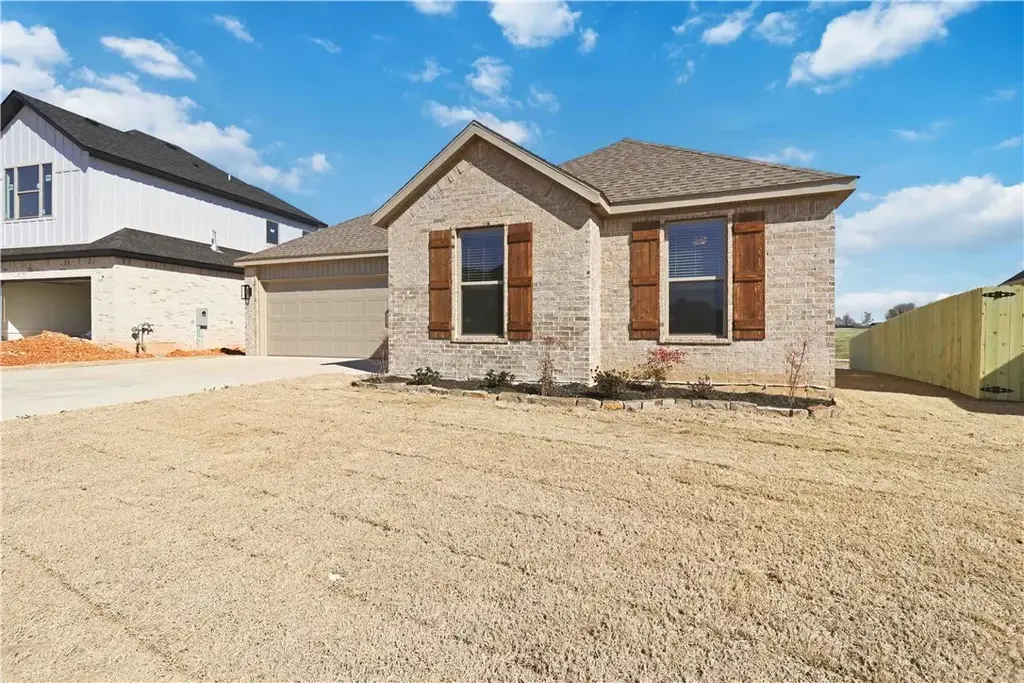 7014 Orange Avenue, Bentonville