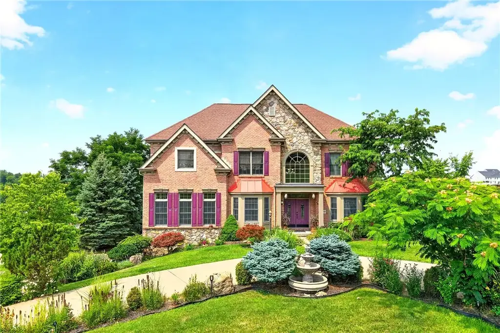 2042 Sterling Drive, South Fayette