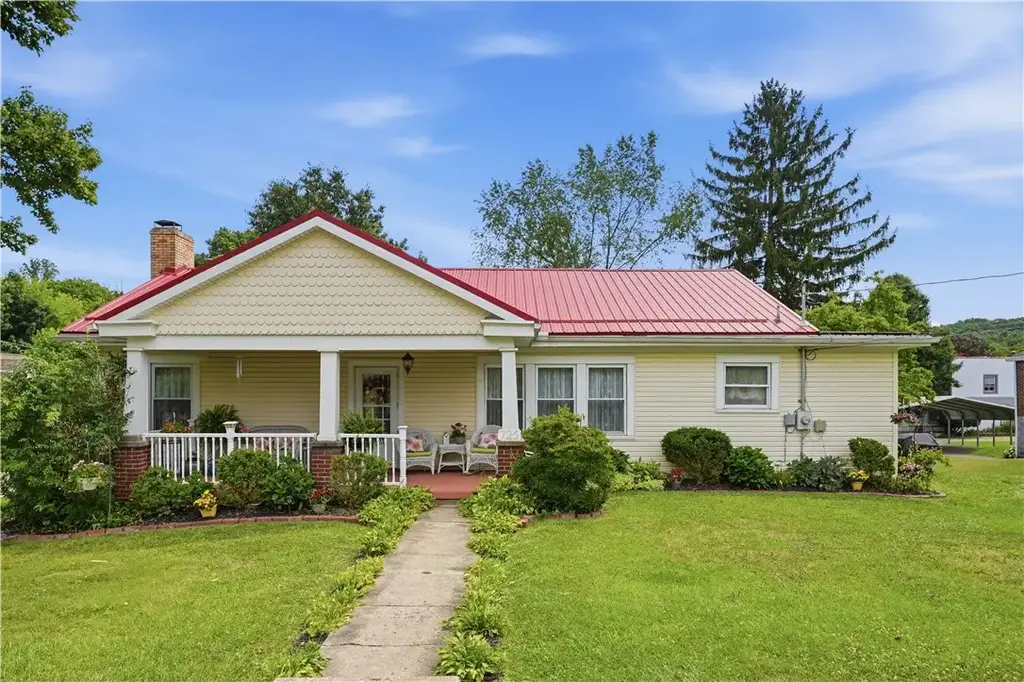 725 Pine Avenue , Mars Boro