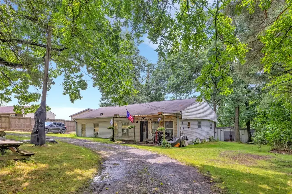 125 Aiken Lane , Adams