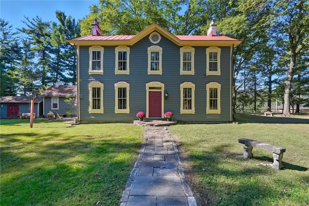 2535 Fife Drive, Upper St Clair