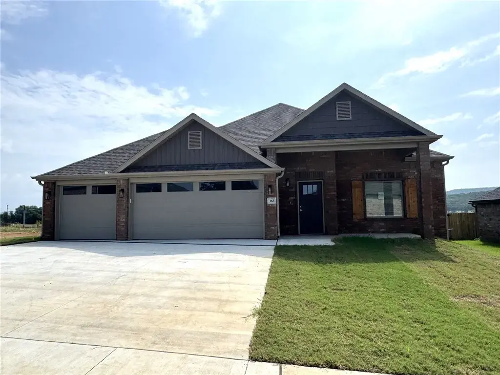 163 S Eagle Mountain Street, Prairie Grove