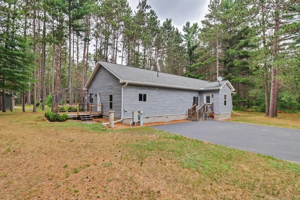 8138 Rainbow Dr E, St Germain