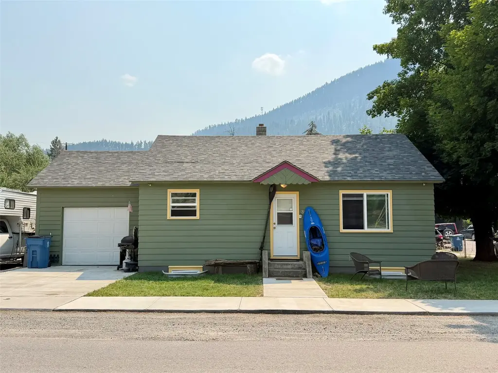 301 4th Avenue E, Superior