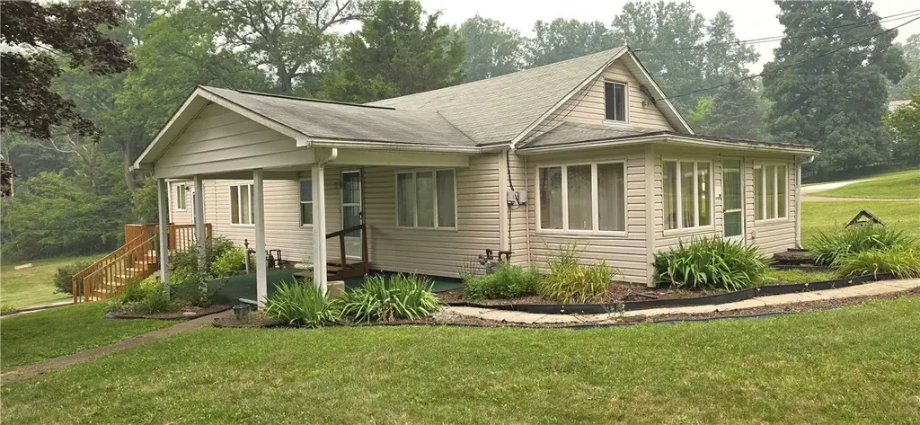354 Ben Franklin Road , White