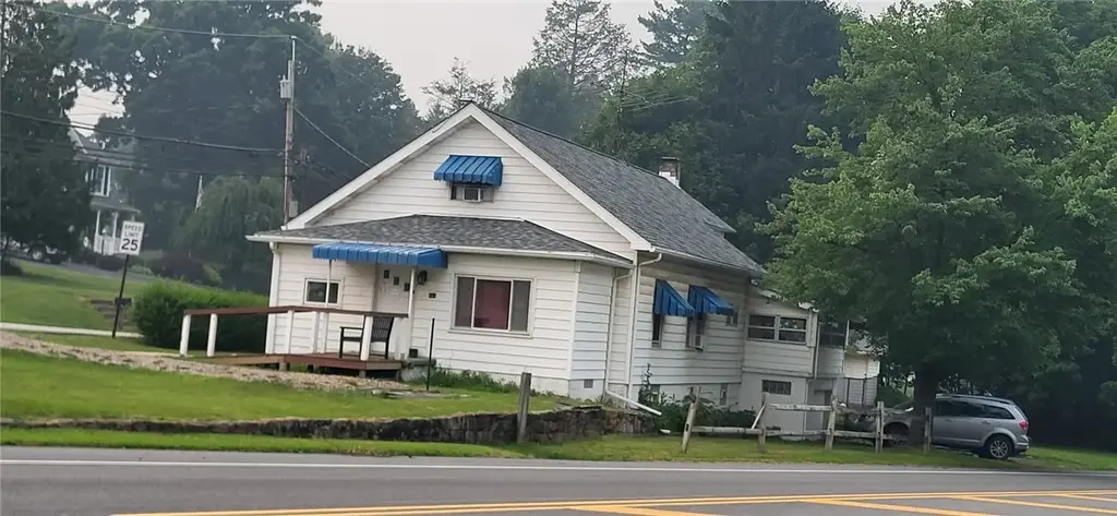 812 Marion Road, White