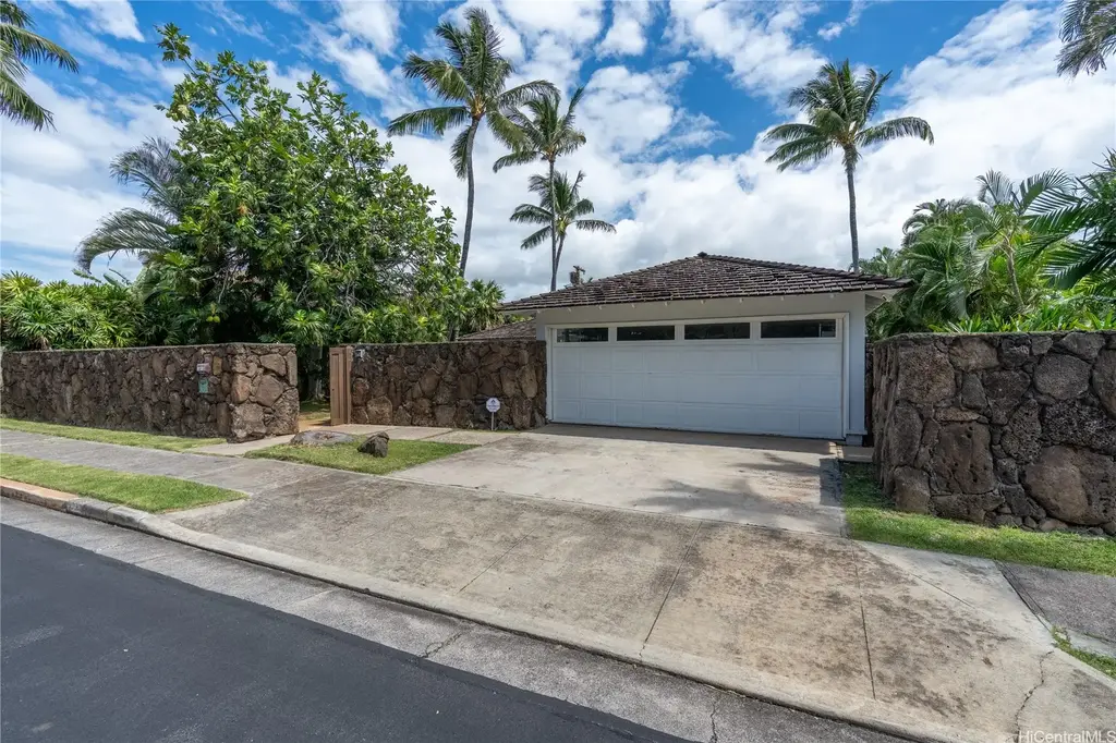 1053 Koloa Street, Honolulu